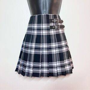 No Boundaries Black & White Pleated Mini Skirt